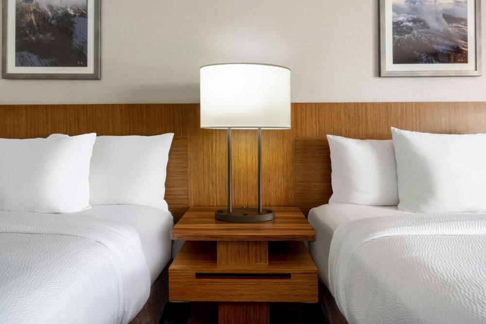 Queen Room with Two Queen Beds interior